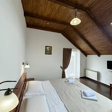 Hotel Alessia 3*