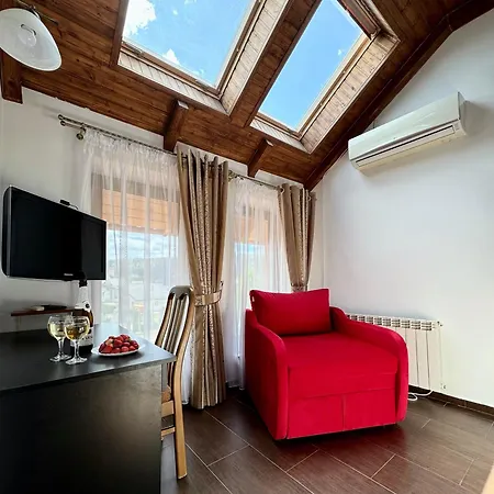 Alessia Hotel