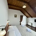 Hotel Alessia 3*