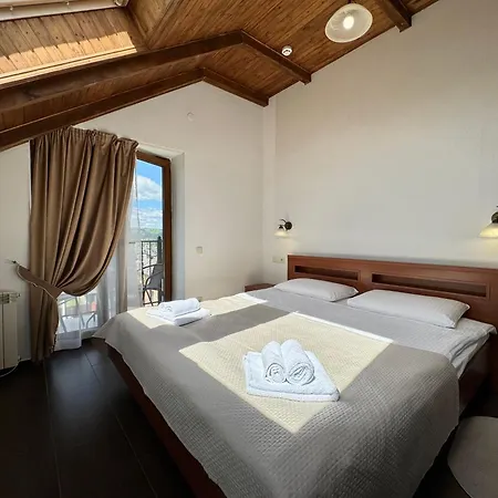 Alessia Hotel