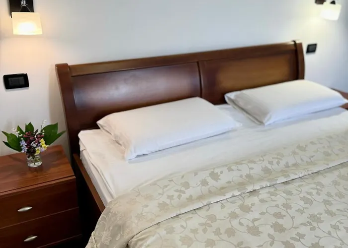 Alessia Hotel 3*